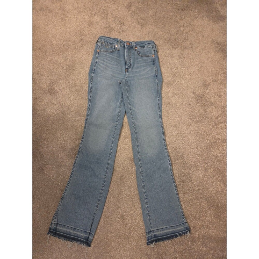 Wrangler x Lainey Wilson Flare Jeans w/ Raw Unfinished Hem Size 27 US 4